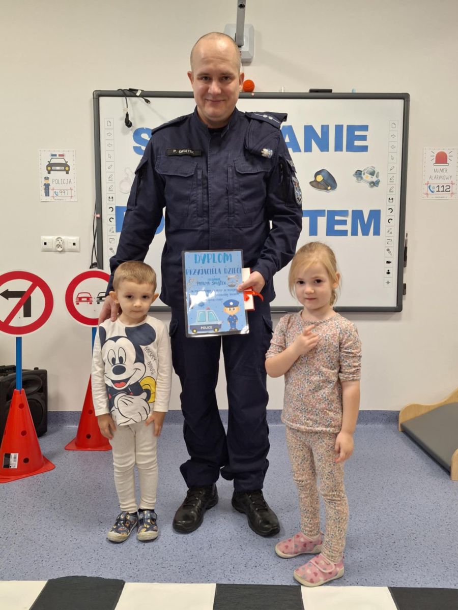 Zdjęcie: Bezpieczni z Policjantem